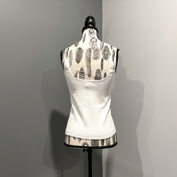 RAZZ Ribbed Tank Top - Picture 2 of 6